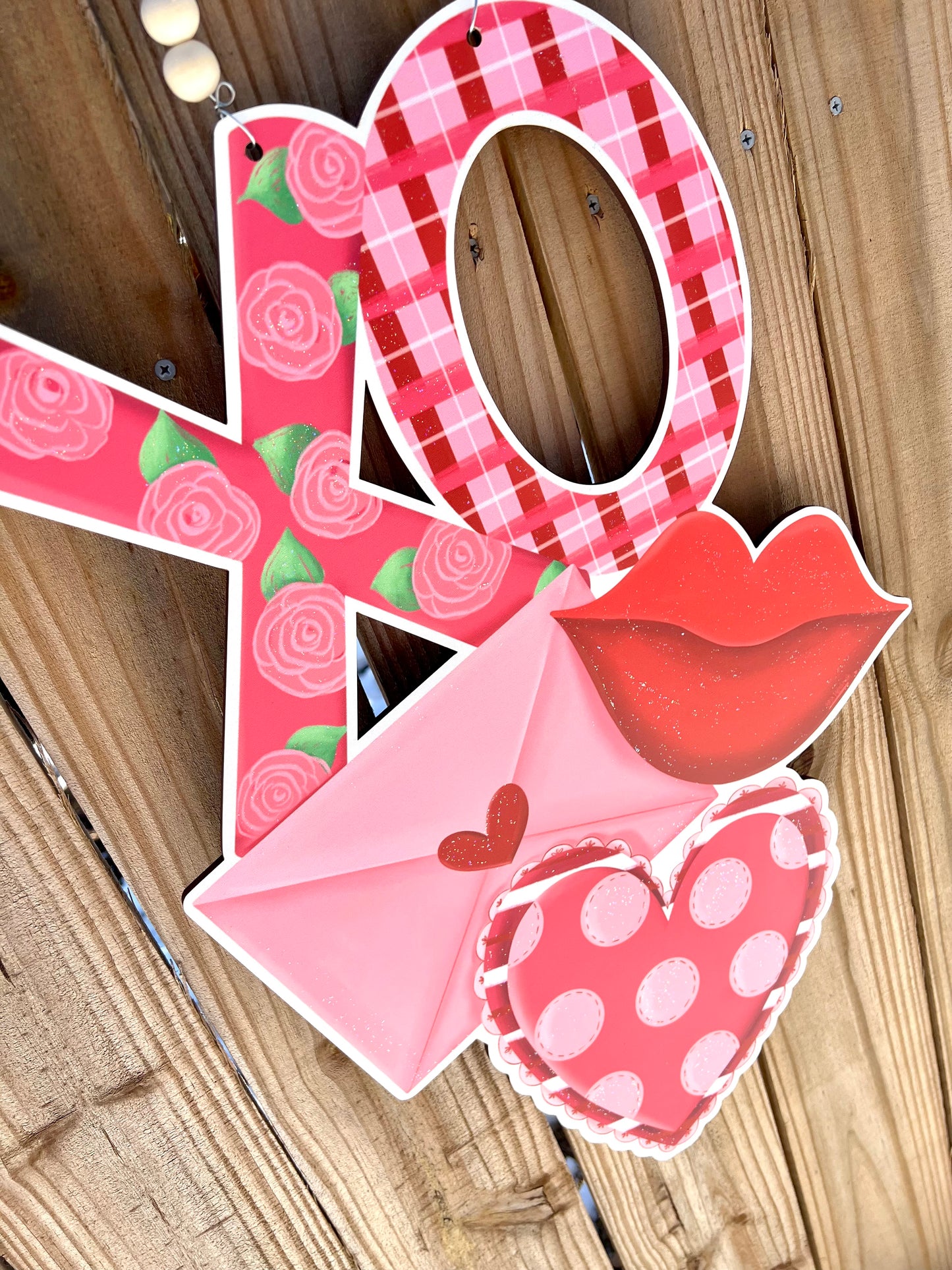 XO Valentine’s Day Door Hanger